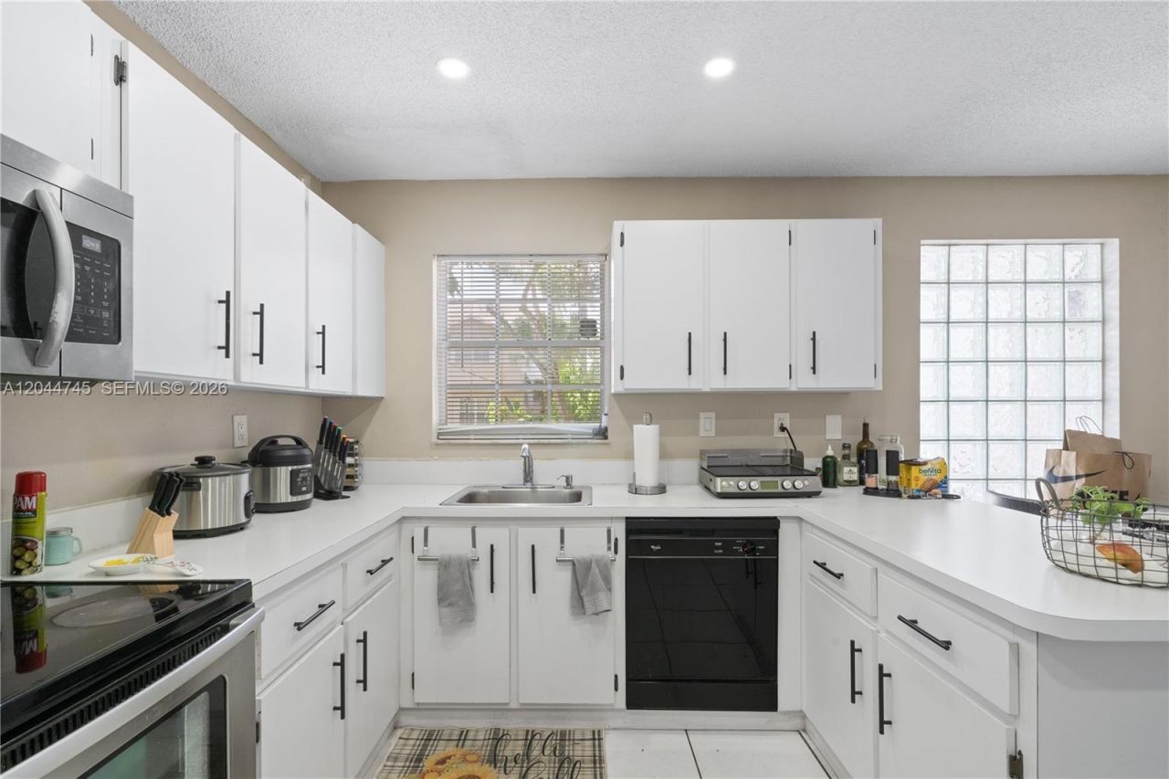 14606 SW 122nd Pl, Unit 14606, Miami, FL 33186 Photo