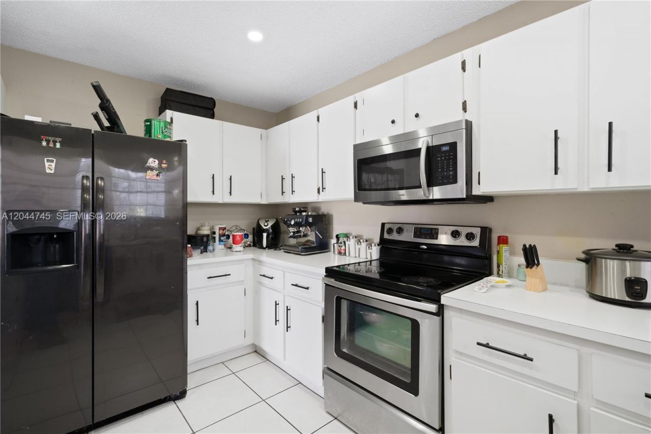 14606 SW 122nd Pl, Unit 14606, Miami, FL 33186 Photo