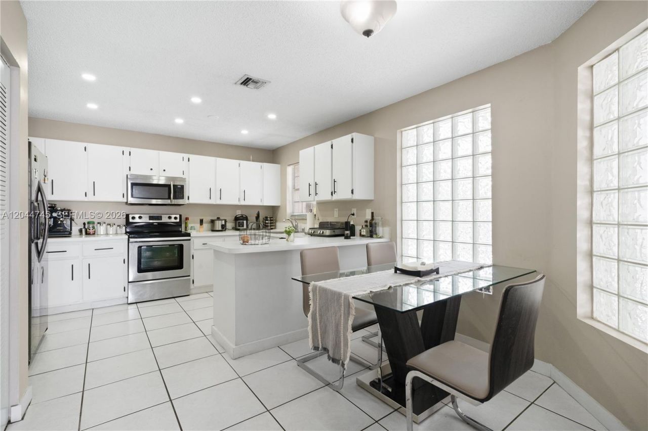 14606 SW 122nd Pl, Unit 14606, Miami, FL 33186 Photo