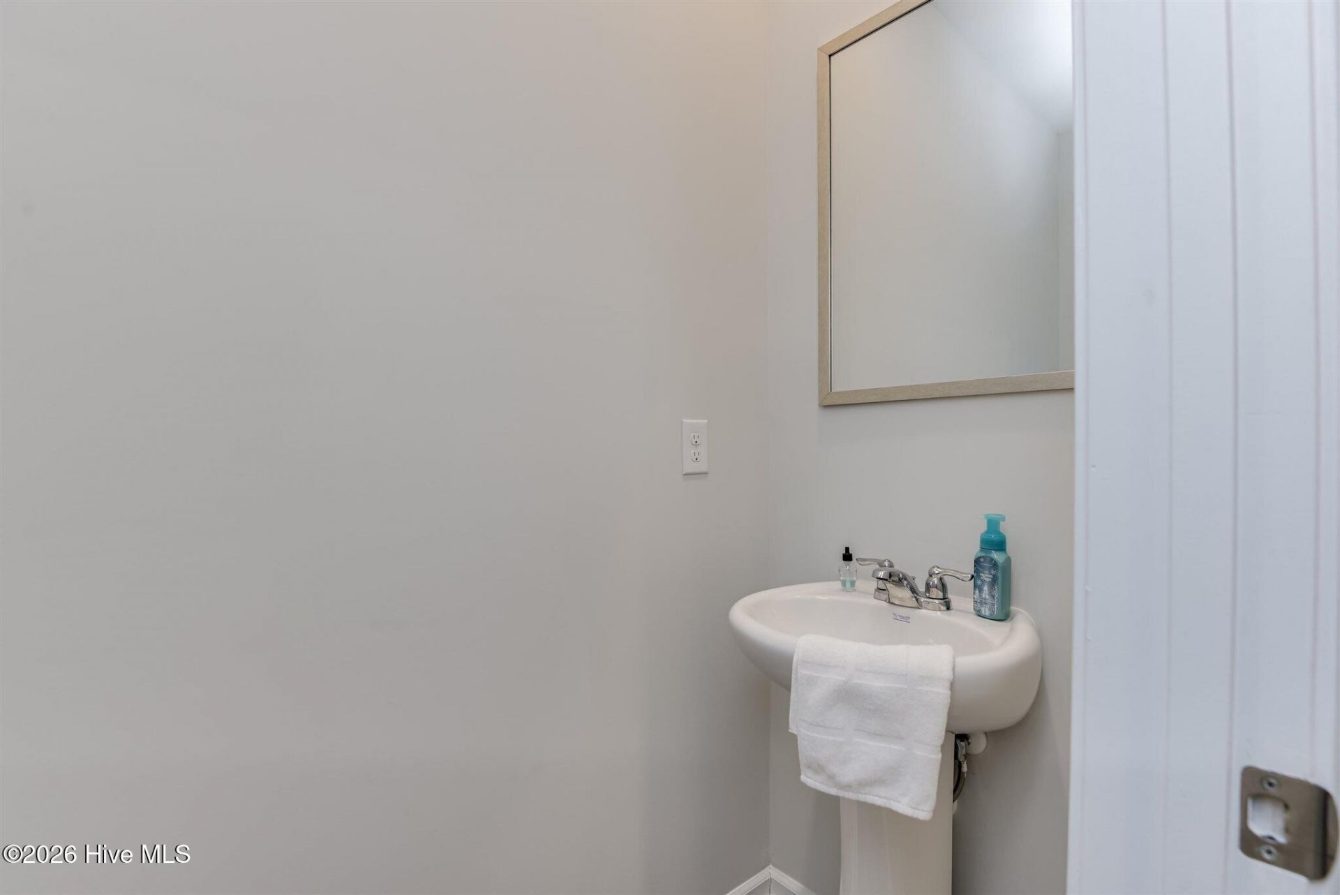 3137 Nolana Loop Photo 17
