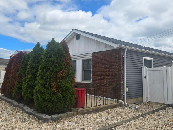 728 E Park Avenue , Long Beach, NY 11561