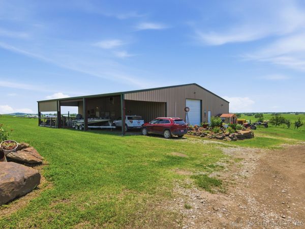 13281 NS 426 RD, Chouteau, OK 74337