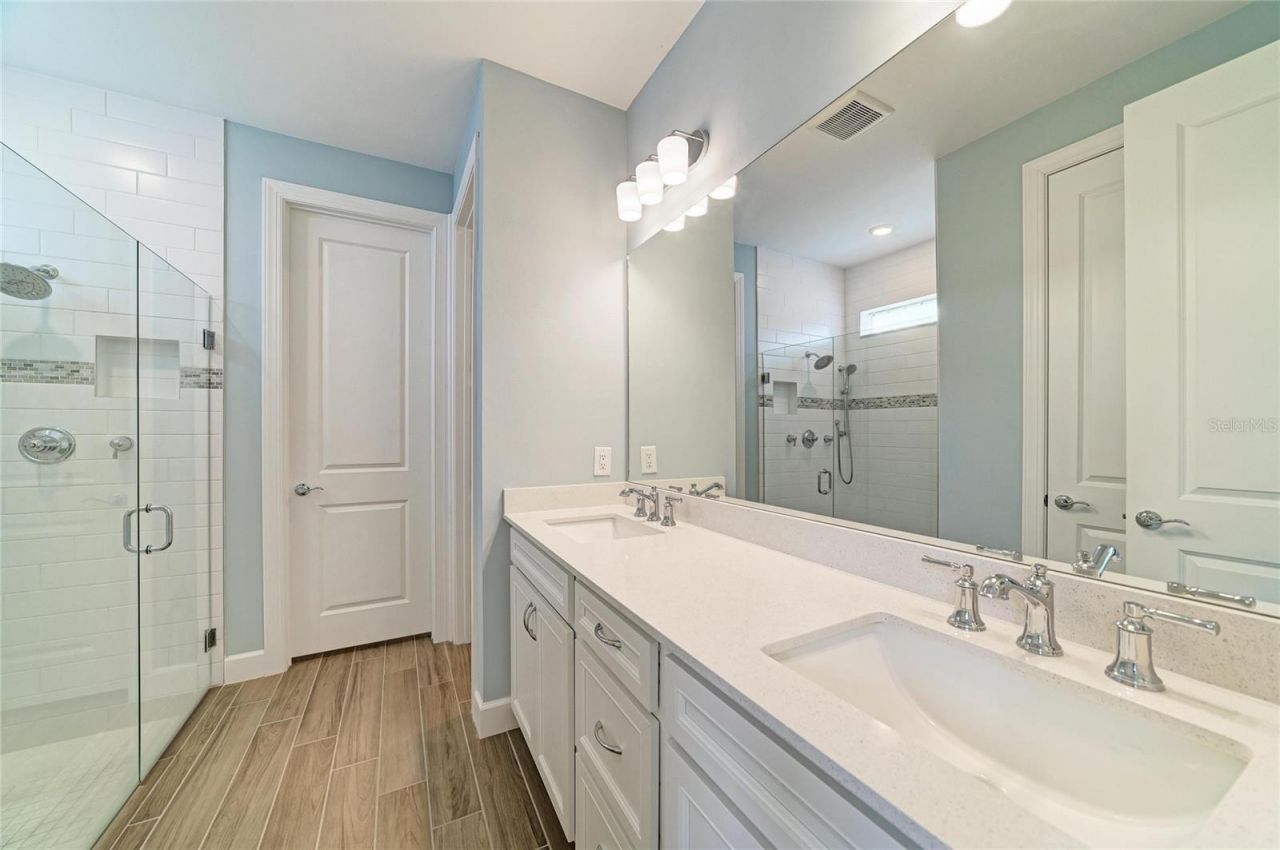 16341 Hidden Oak Loop, Lakewood Ranch, FL 34211 Photo