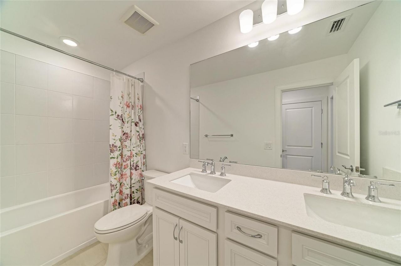 16341 Hidden Oak Loop, Lakewood Ranch, FL 34211 Photo