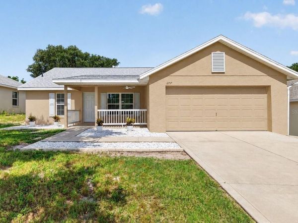 2717 SAVANNAH DRIVE , LEESBURG, FL 34748