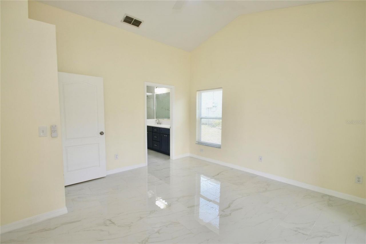 2717 Savannah Drive, Leesburg, FL 34748 Photo