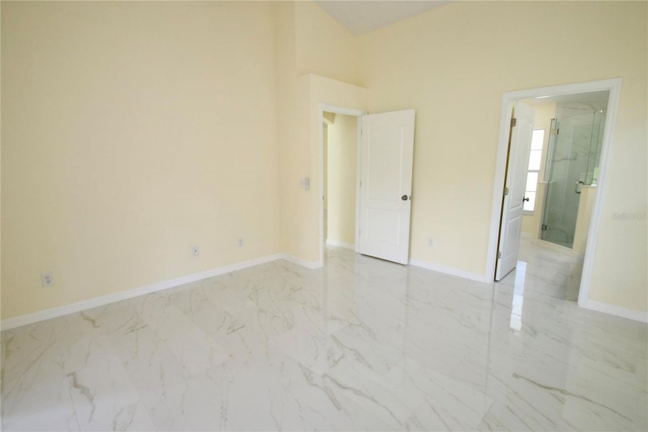 2717 Savannah Drive, Leesburg, FL 34748 Photo
