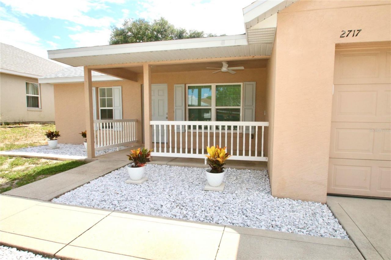 2717 Savannah Drive, Leesburg, FL 34748 Photo