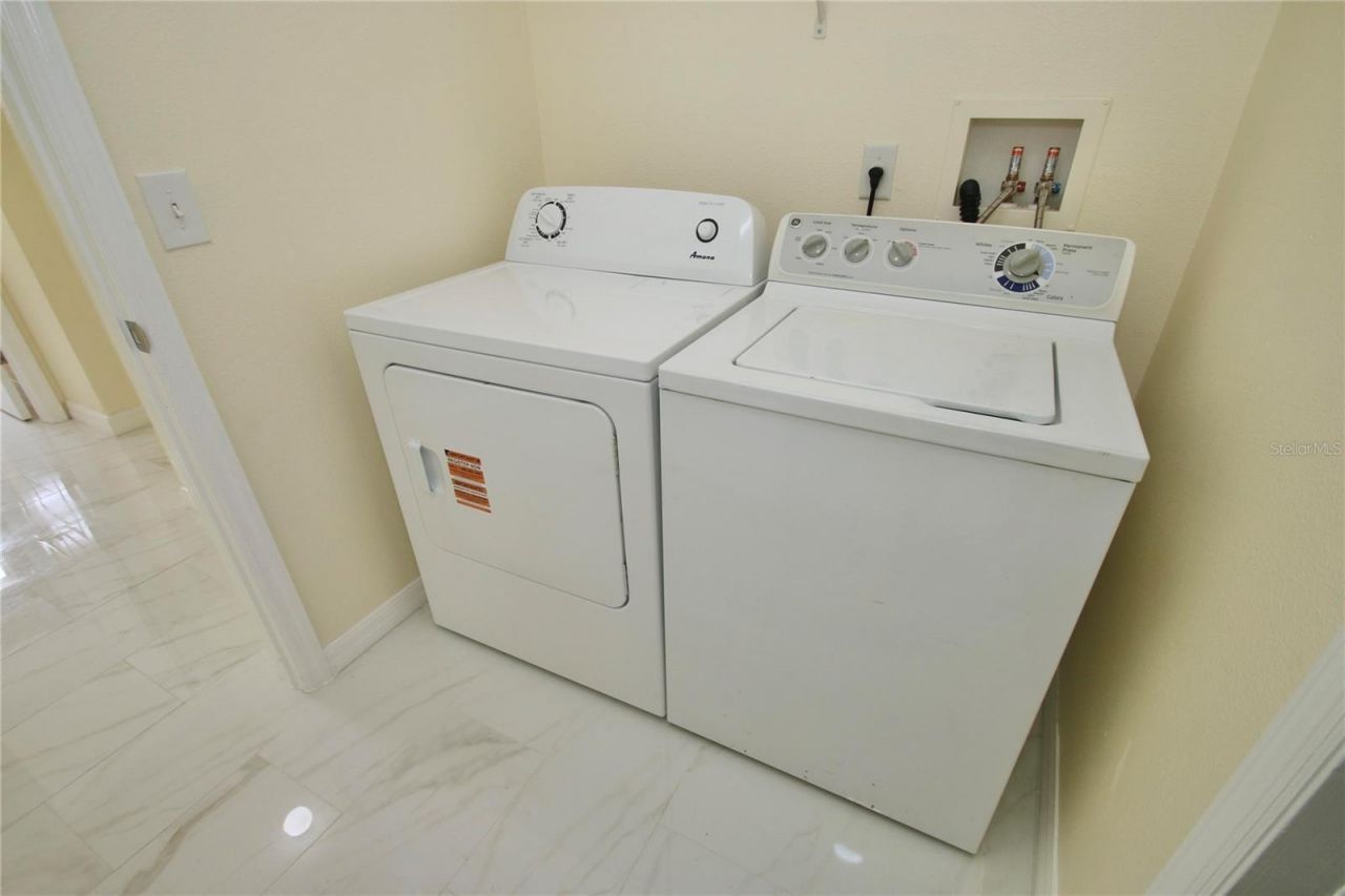 2717 Savannah Drive, Leesburg, FL 34748 Photo