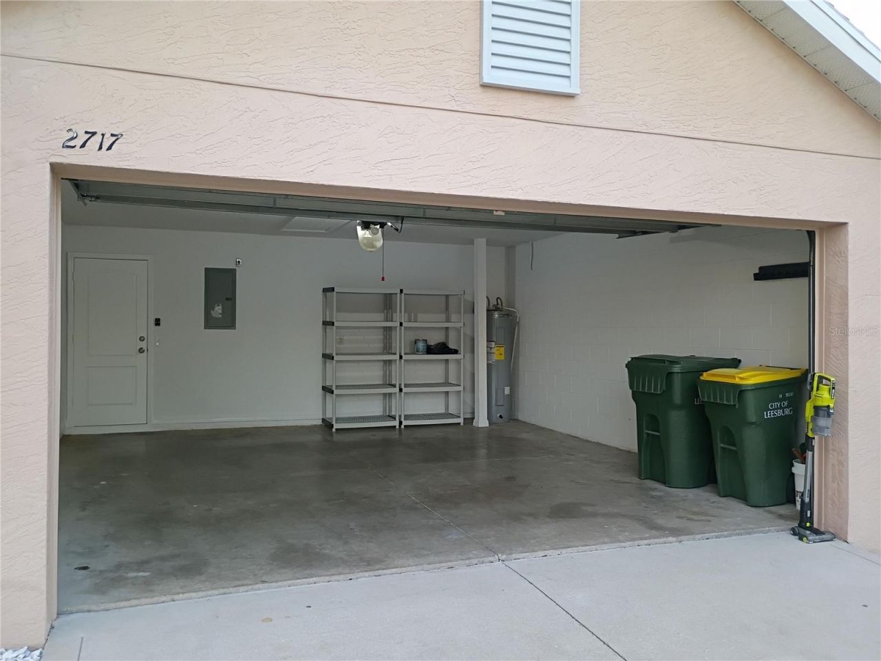 2717 Savannah Drive, Leesburg, FL 34748 Photo