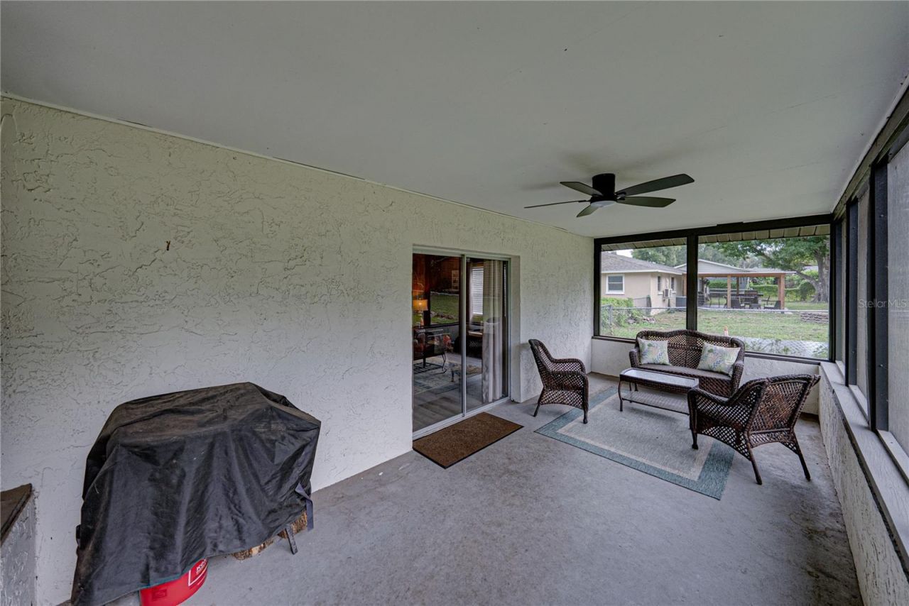 37320 Moore Drive , Dade City, FL 33525 Photo