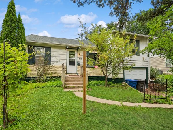 4021 57th Street , Des Moines, IA 50310