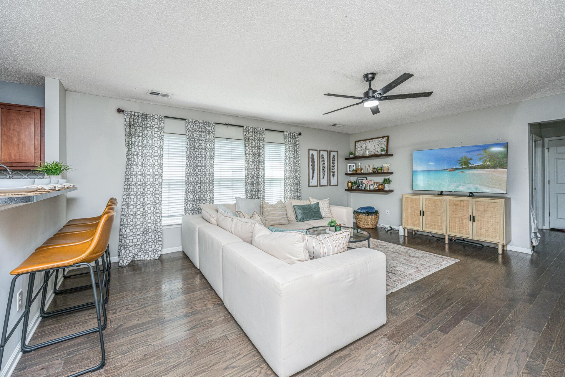 1102 Deerberry Road Photo 11