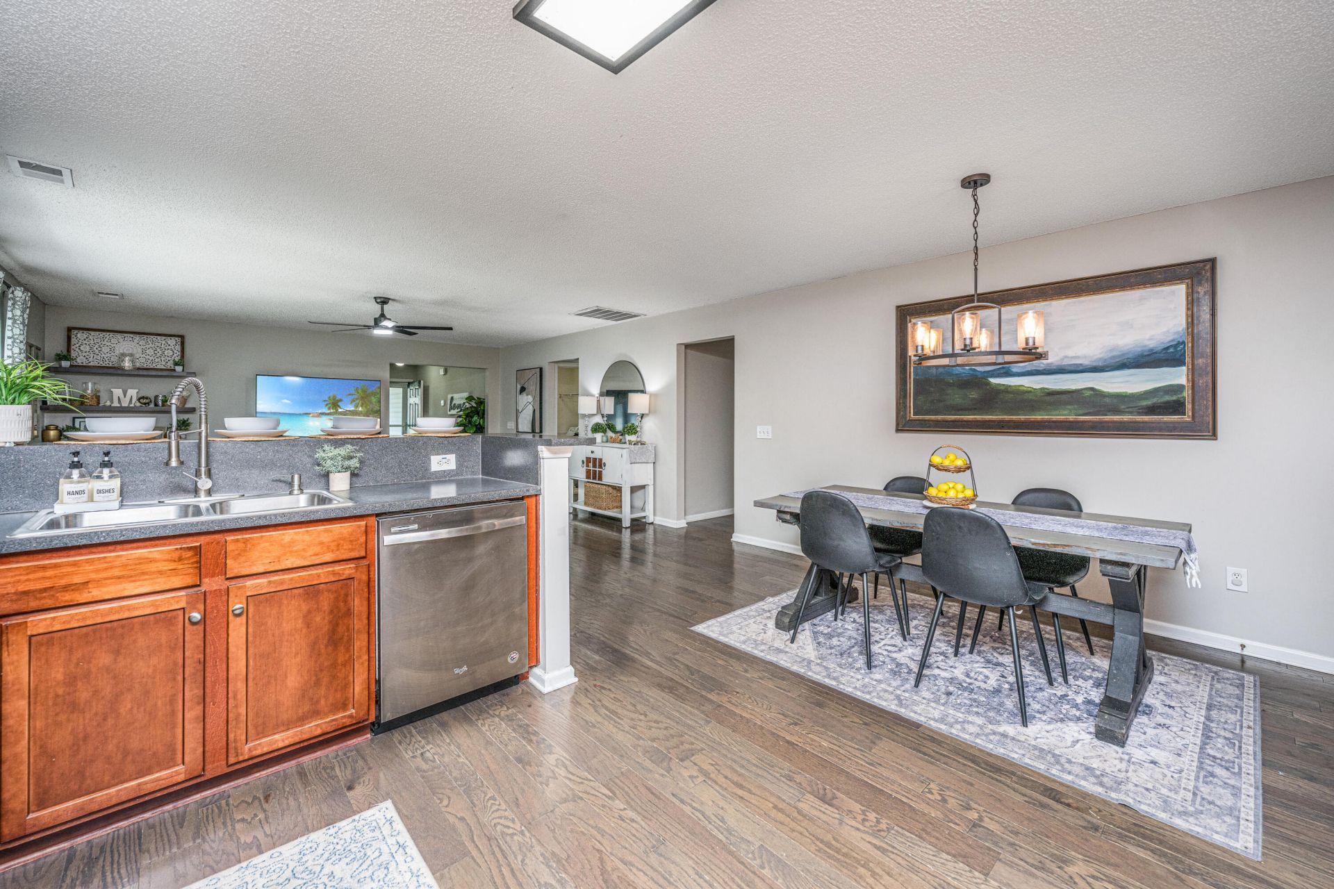 1102 Deerberry Road Photo 17