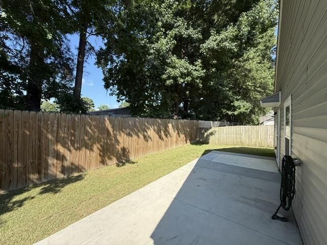 1102 Deerberry Road Photo 32