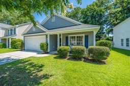 1102 Deerberry Road photo 4