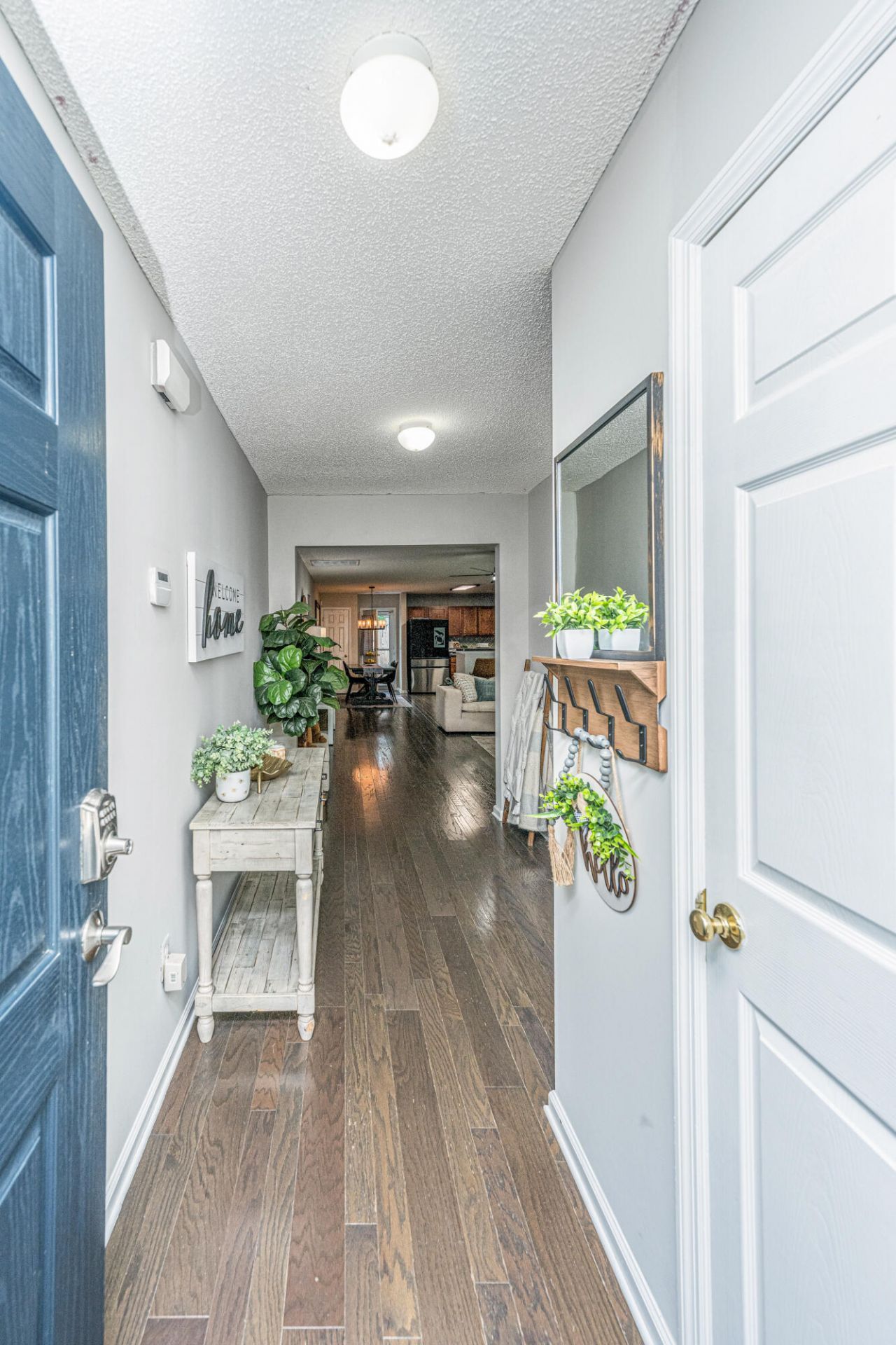1102 Deerberry Road Photo 6