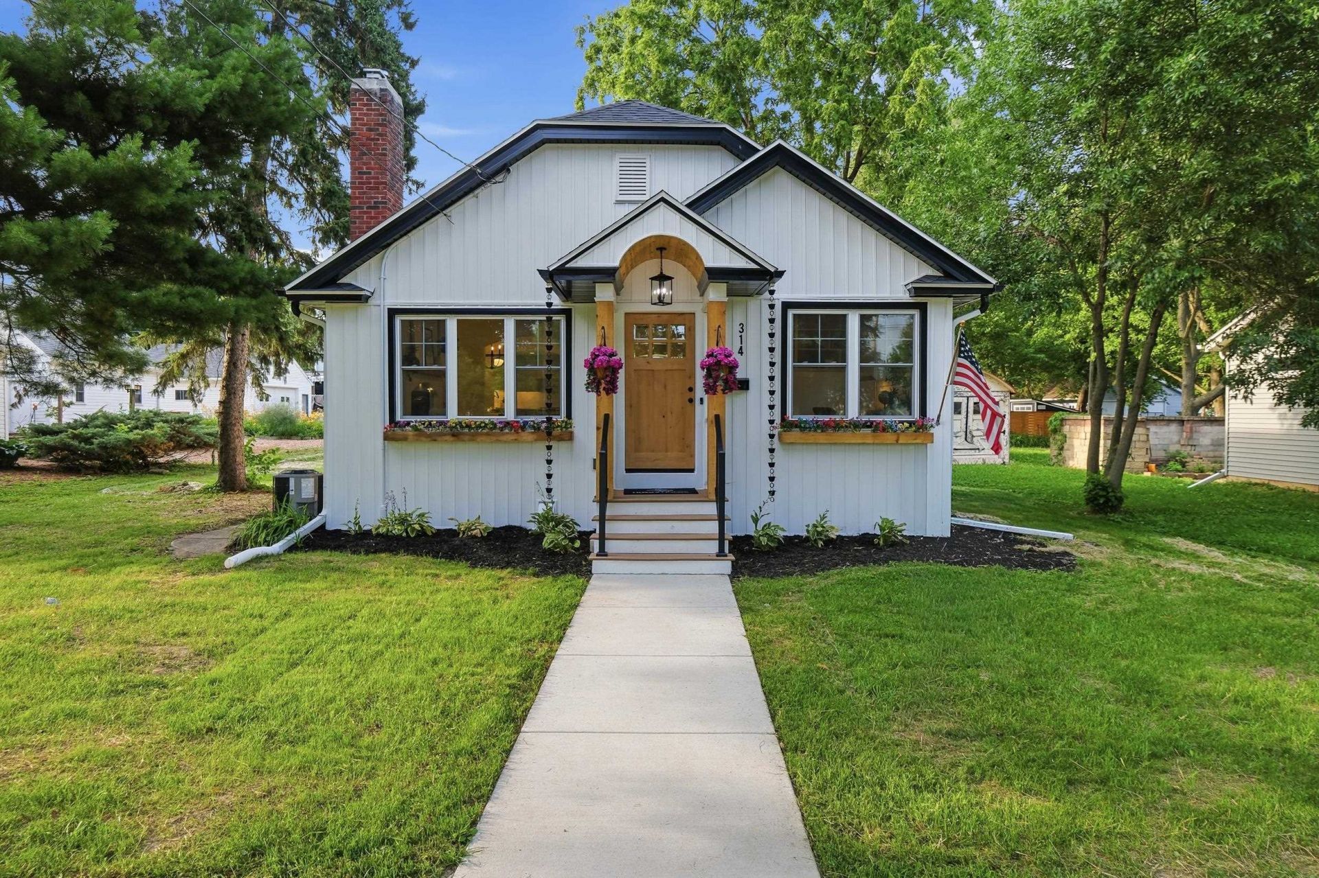 314 Van Deusen Street, Madison, WI 53715 Main Photo