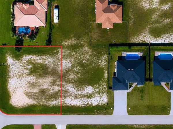 2459 NW 22nd Ter , Cape Coral, FL 33993