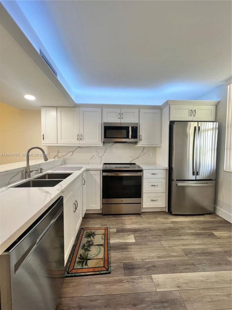 1705 Whitehall Dr, Unit 403, Davie, FL 33324 Photo