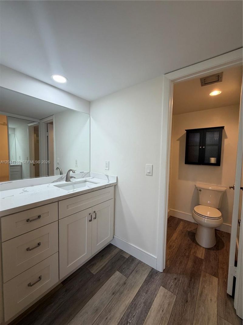 1705 Whitehall Dr, Unit 403, Davie, FL 33324 Photo