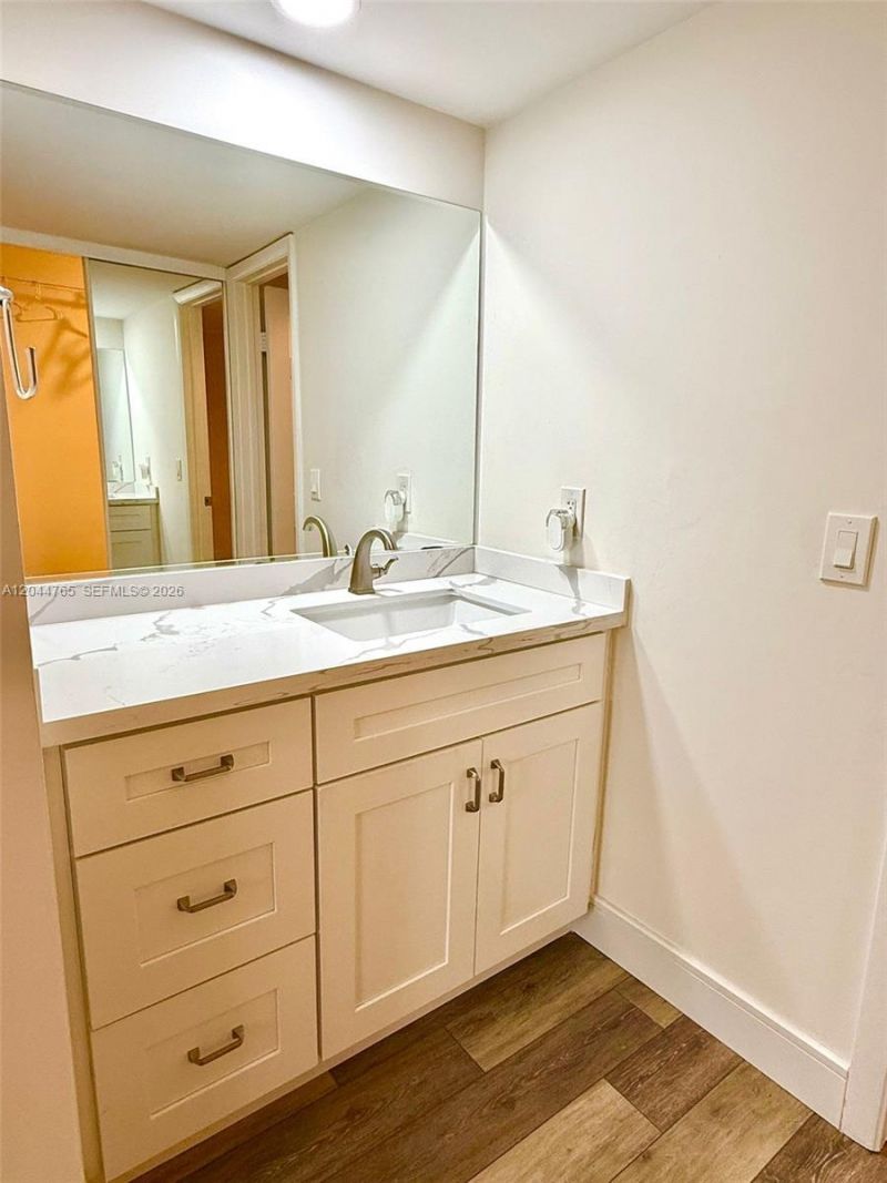 1705 Whitehall Dr, Unit 403, Davie, FL 33324 Photo