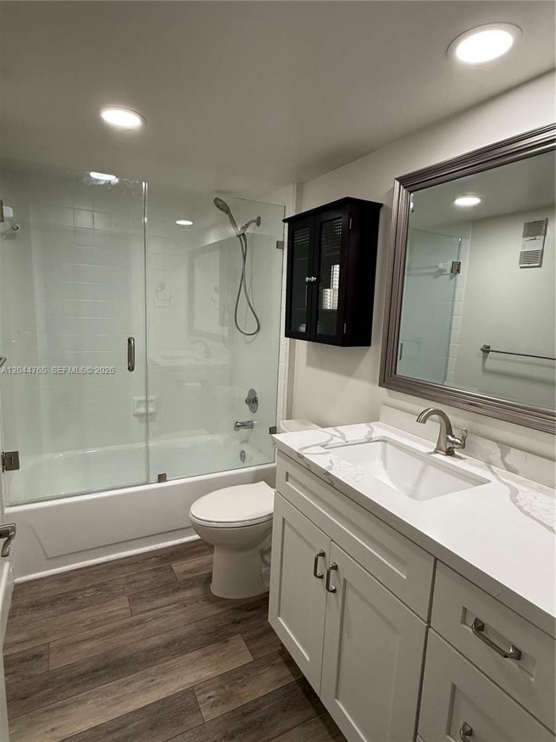 1705 Whitehall Dr, Unit 403, Davie, FL 33324 Photo