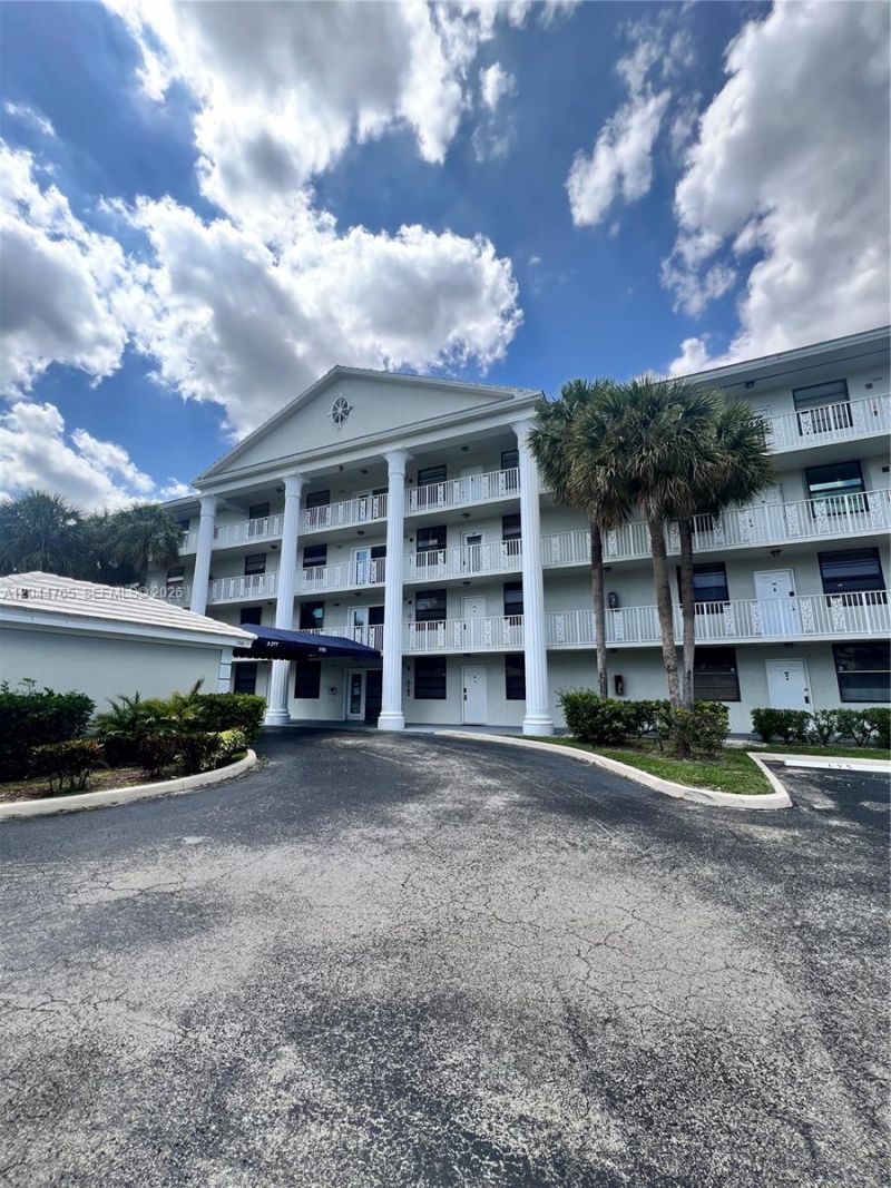1705 Whitehall Dr, Unit 403, Davie, FL 33324 Photo