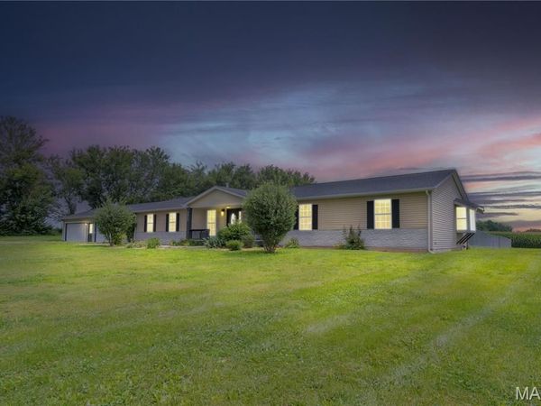 3933 Cherokee Trail , Edwardsville, IL 62025