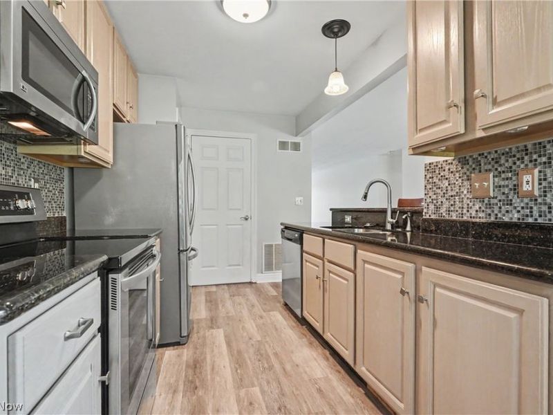 3800 Rosemont Boulevard, Unit 114B, Akron, OH 44333 Photo 17
