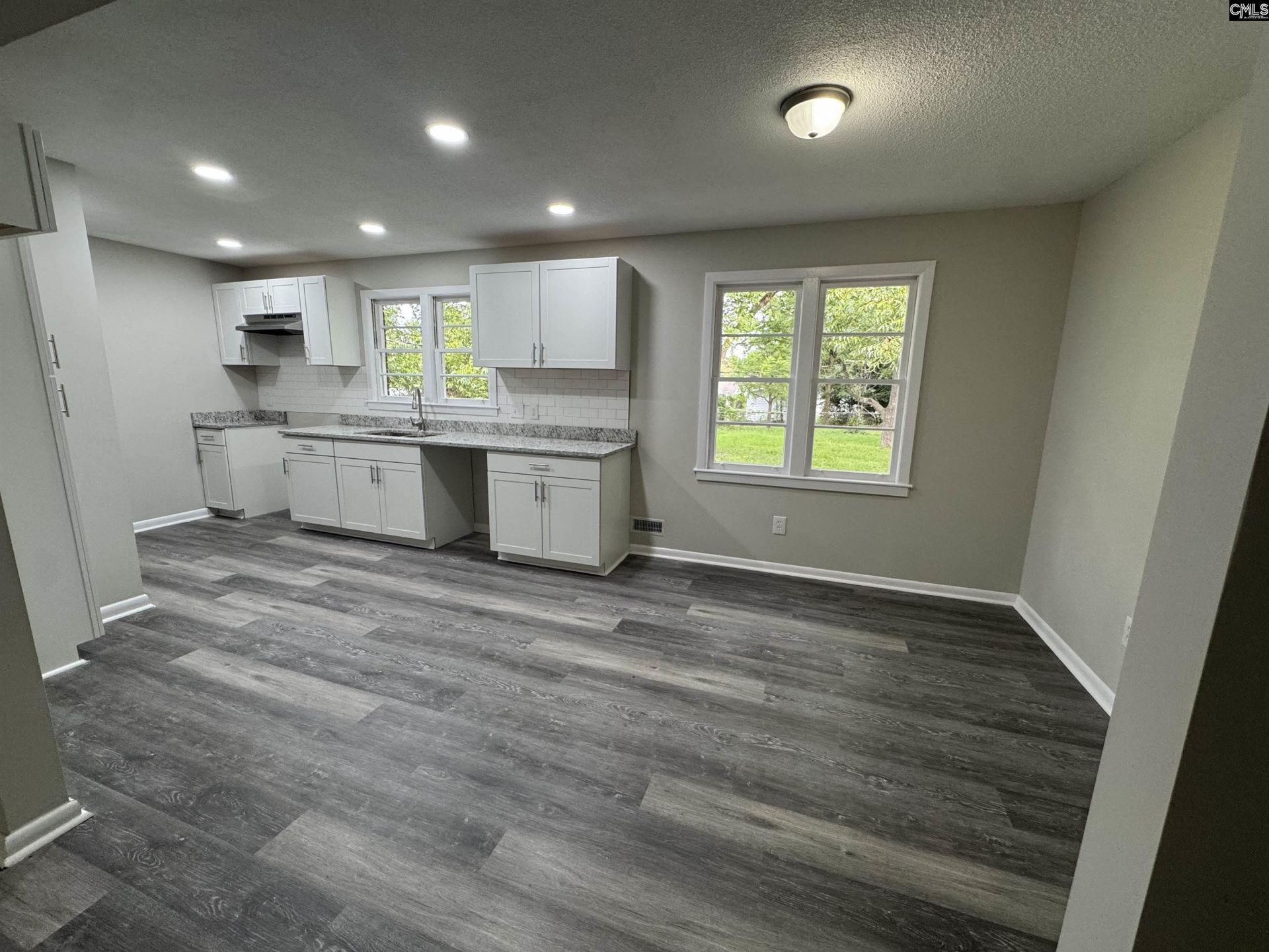 2122 Morninglo Lane  Photo 5
