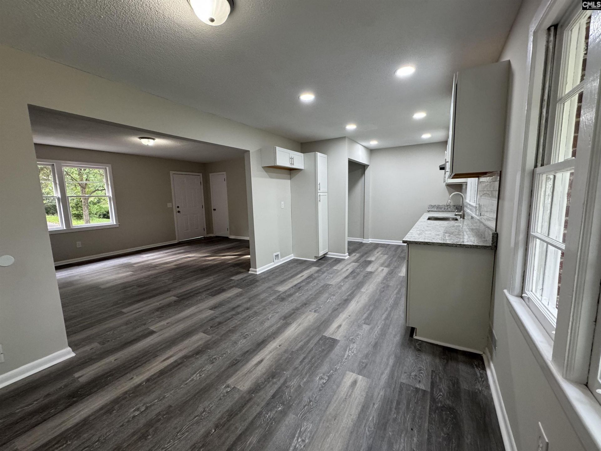 2122 Morninglo Lane  Photo 6