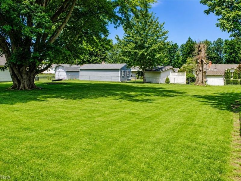 210 Oakdale Drive, South Amherst, OH 44001 Photo 22