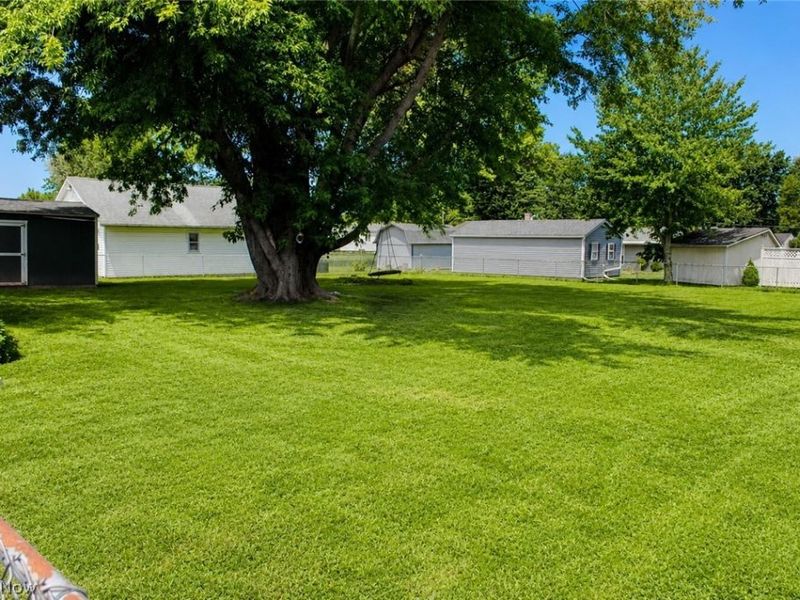 210 Oakdale Drive, South Amherst, OH 44001 Photo 24