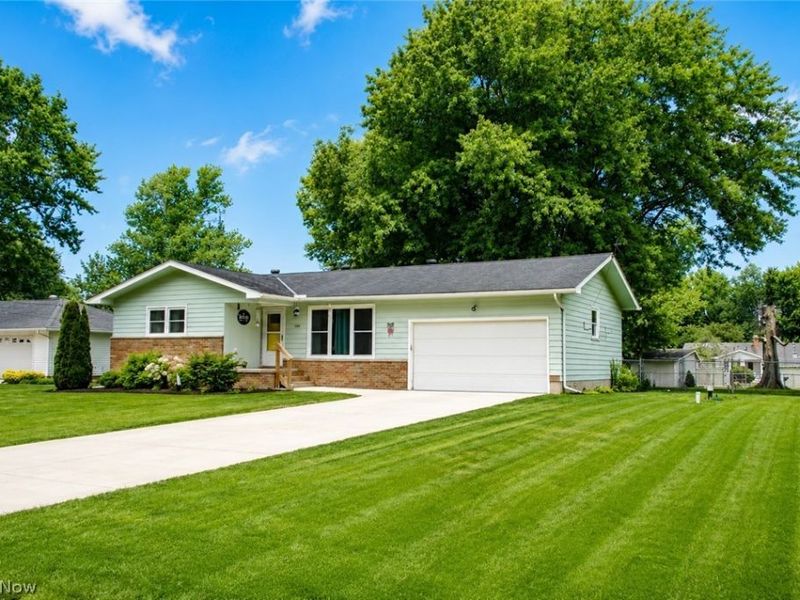 210 Oakdale Drive, South Amherst, OH 44001 Photo 3
