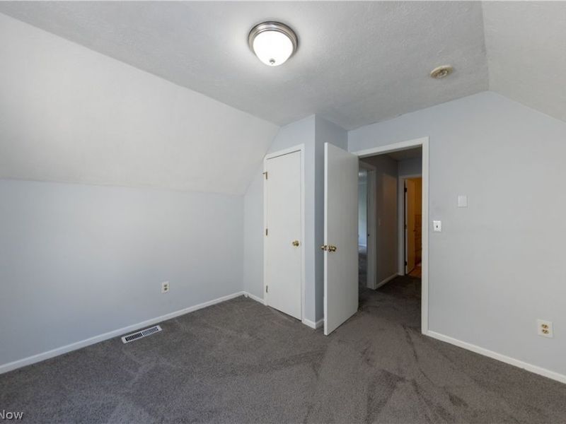 9323 Pratt Avenue, Cleveland, OH 44105 Photo 15