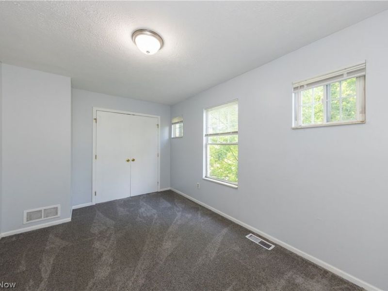 9323 Pratt Avenue, Cleveland, OH 44105 Photo 23