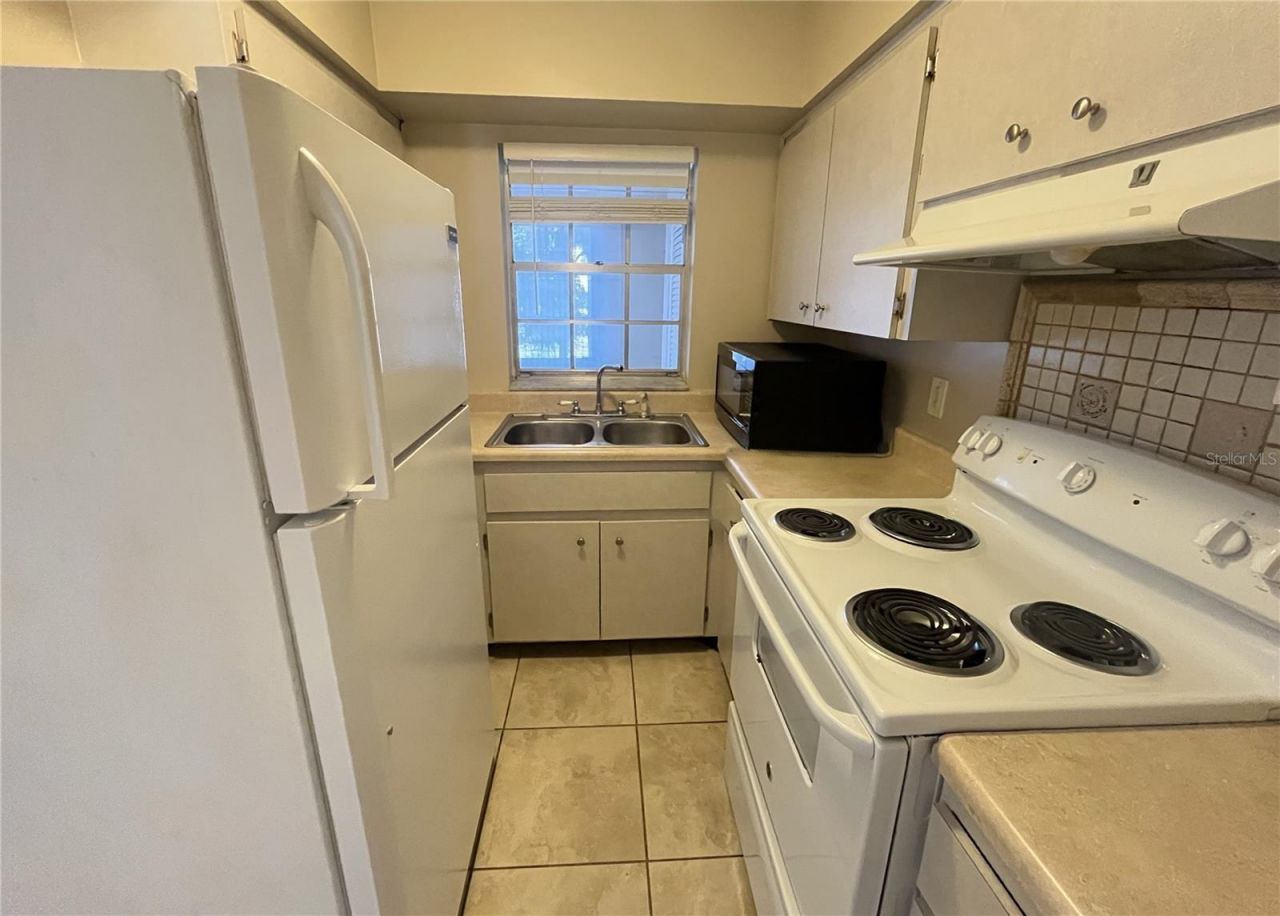 4507 9th Street W, Unit J6, Bradenton, FL 34207 Photo