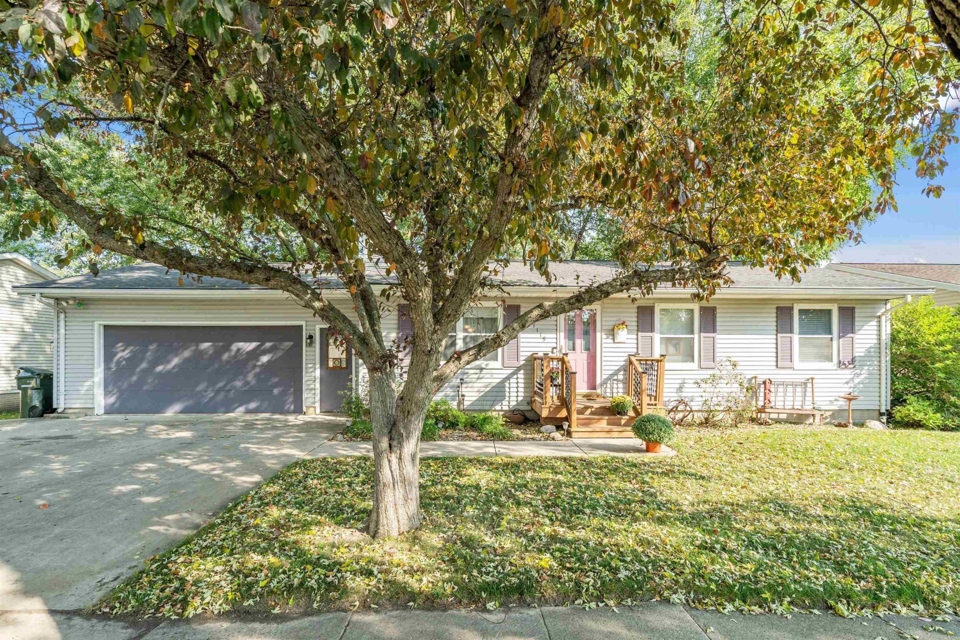 1119 Kaplan Drive, Waterloo, IA 50702 Main Photo