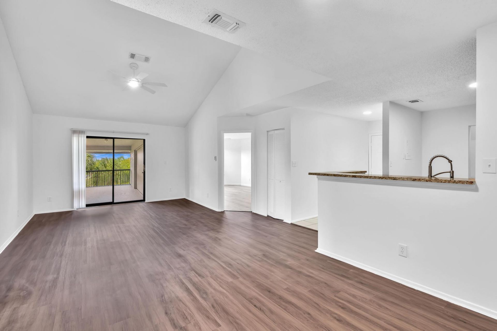 11225 W Atlantic Boulevard, Unit 306, Coral Springs, FL 33071 Photo