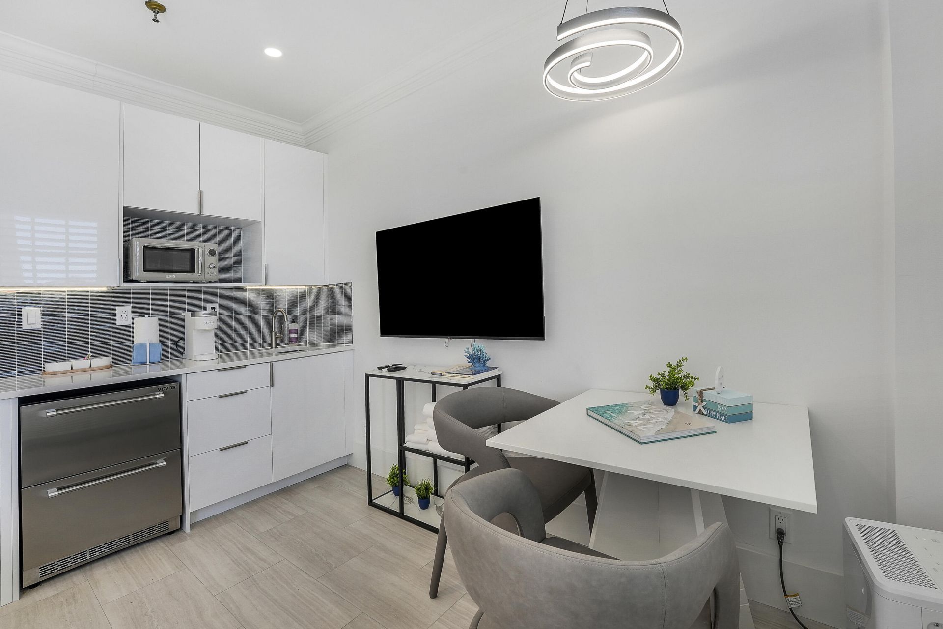 235 Sunrise Avenue, Unit 2011, Palm Beach, FL 33480 Photo