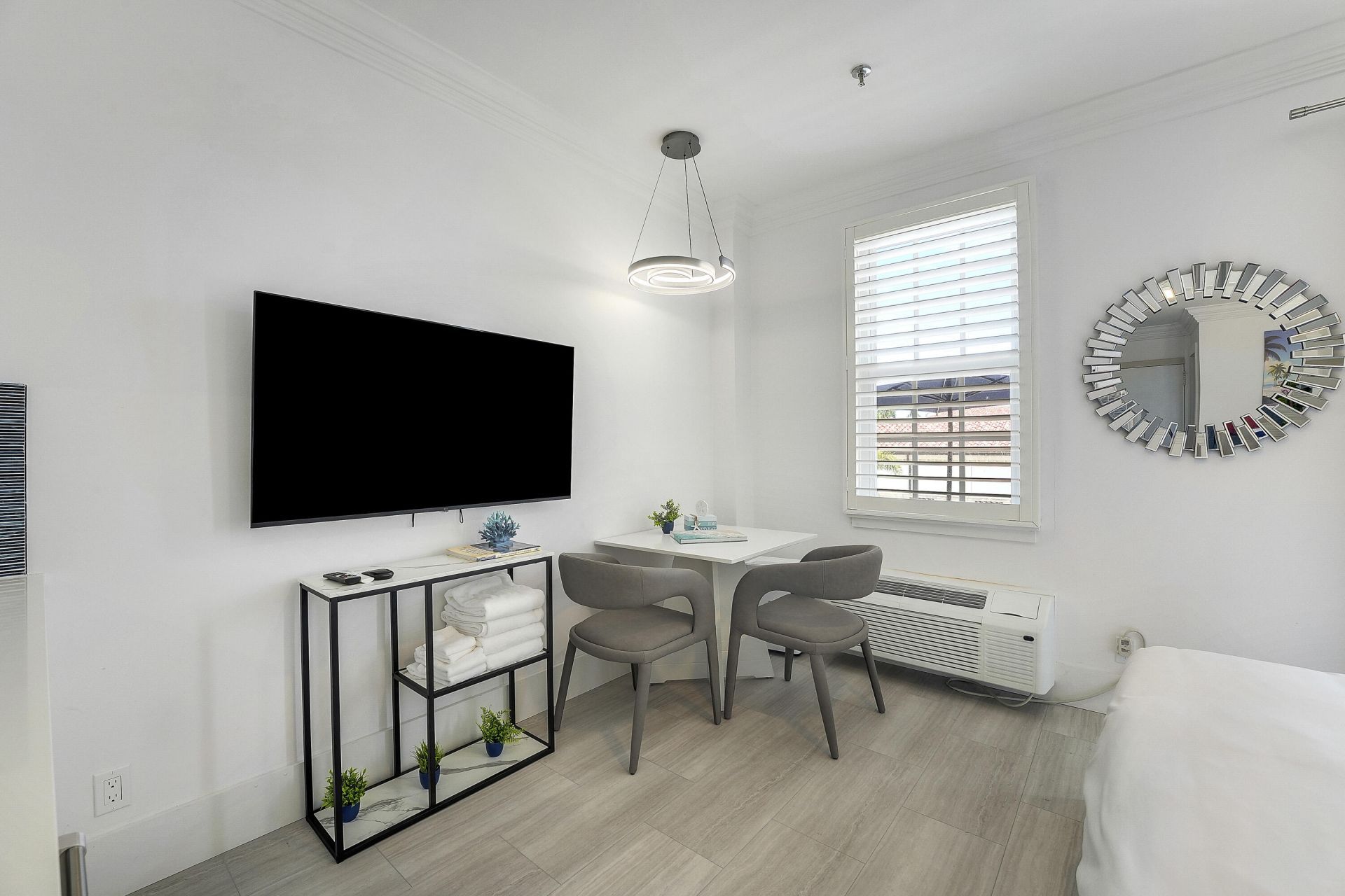 235 Sunrise Avenue, Unit 2011, Palm Beach, FL 33480 Photo
