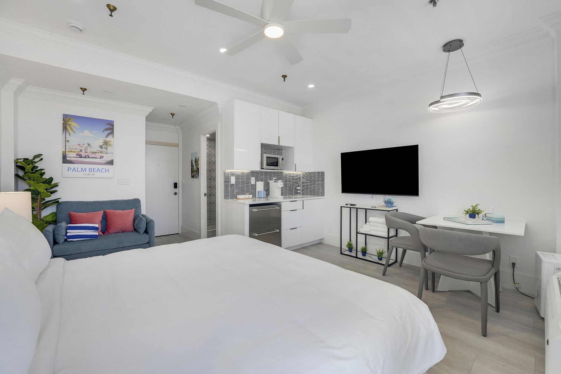 235 Sunrise Avenue, Unit 2011, Palm Beach, FL 33480 Photo