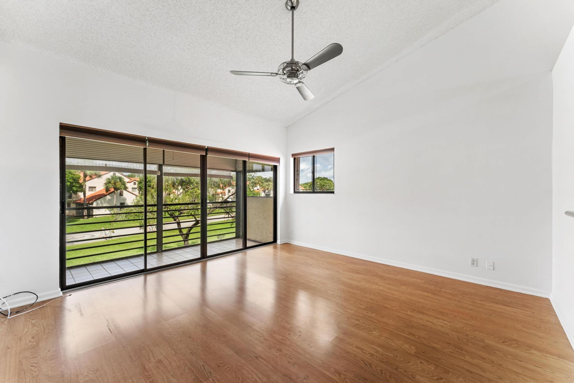 18 Vía De Casas Sur, Unit 205, Boynton Beach, FL 33426 Photo