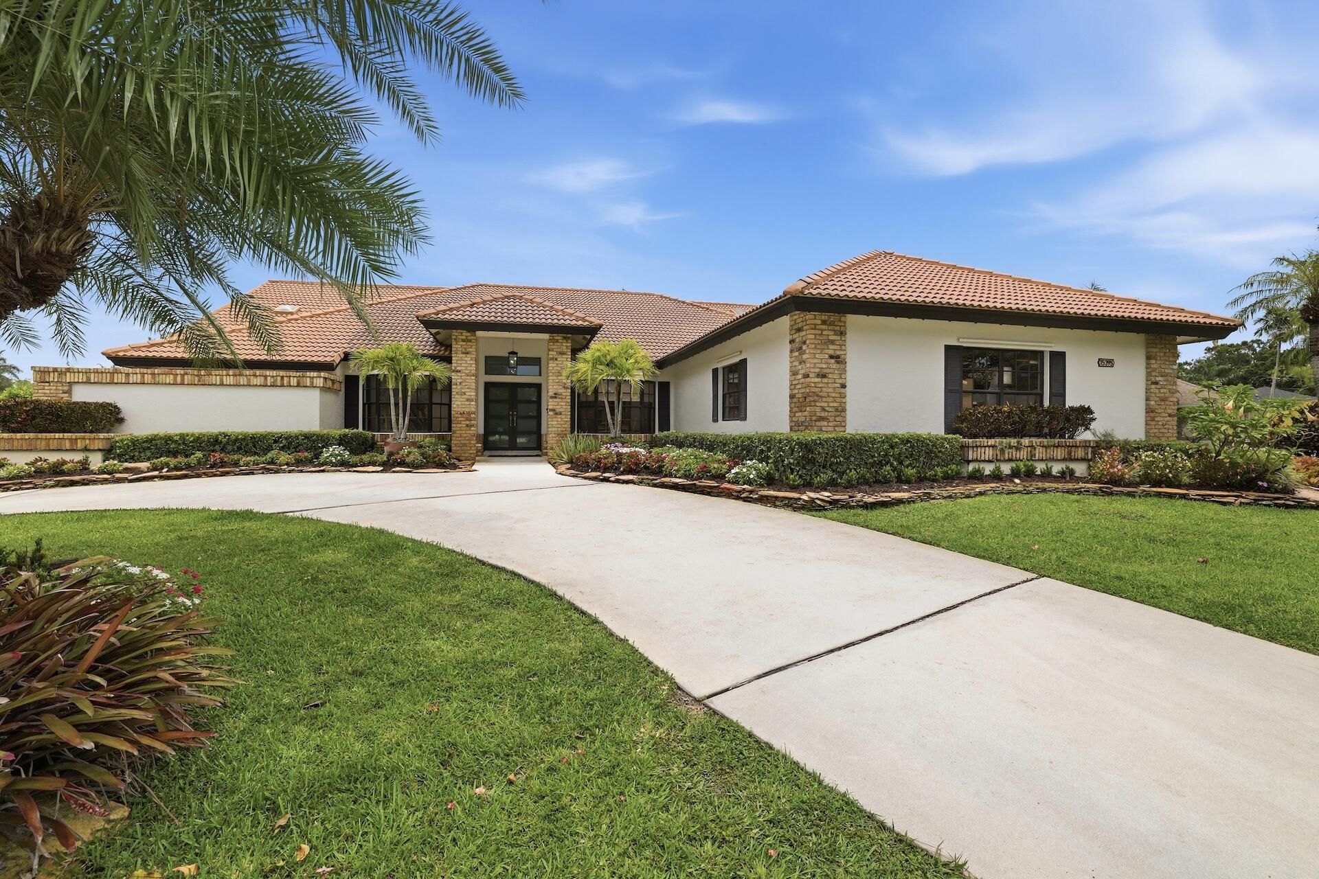 15395 Meadow Wood Drive, Wellington, FL 33414 Photo