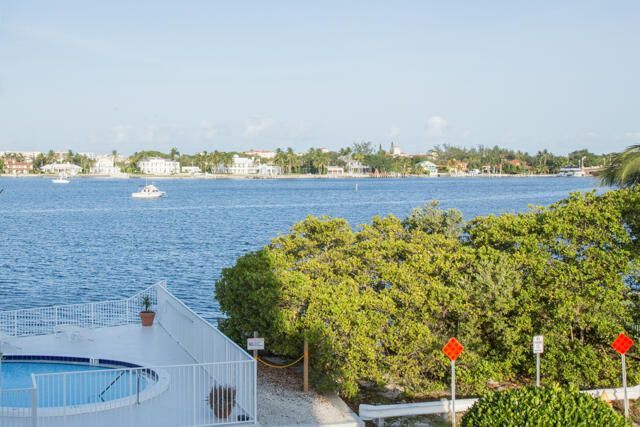 301 Croton Avenue, Unit 303, Lantana, FL 33462 Photo