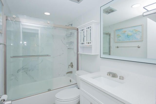 301 Croton Avenue, Unit 303, Lantana, FL 33462 Photo