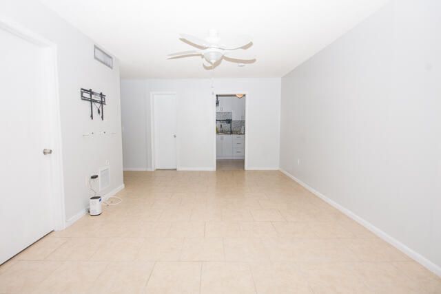 301 Croton Avenue, Unit 303, Lantana, FL 33462 Photo