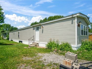 400 Dorwood Park, Ransomville, NY 14131