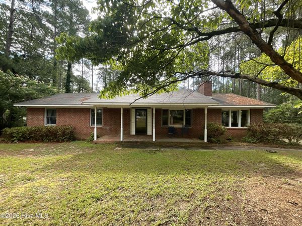 9761 Turnpike Road, Laurinburg, NC 28352